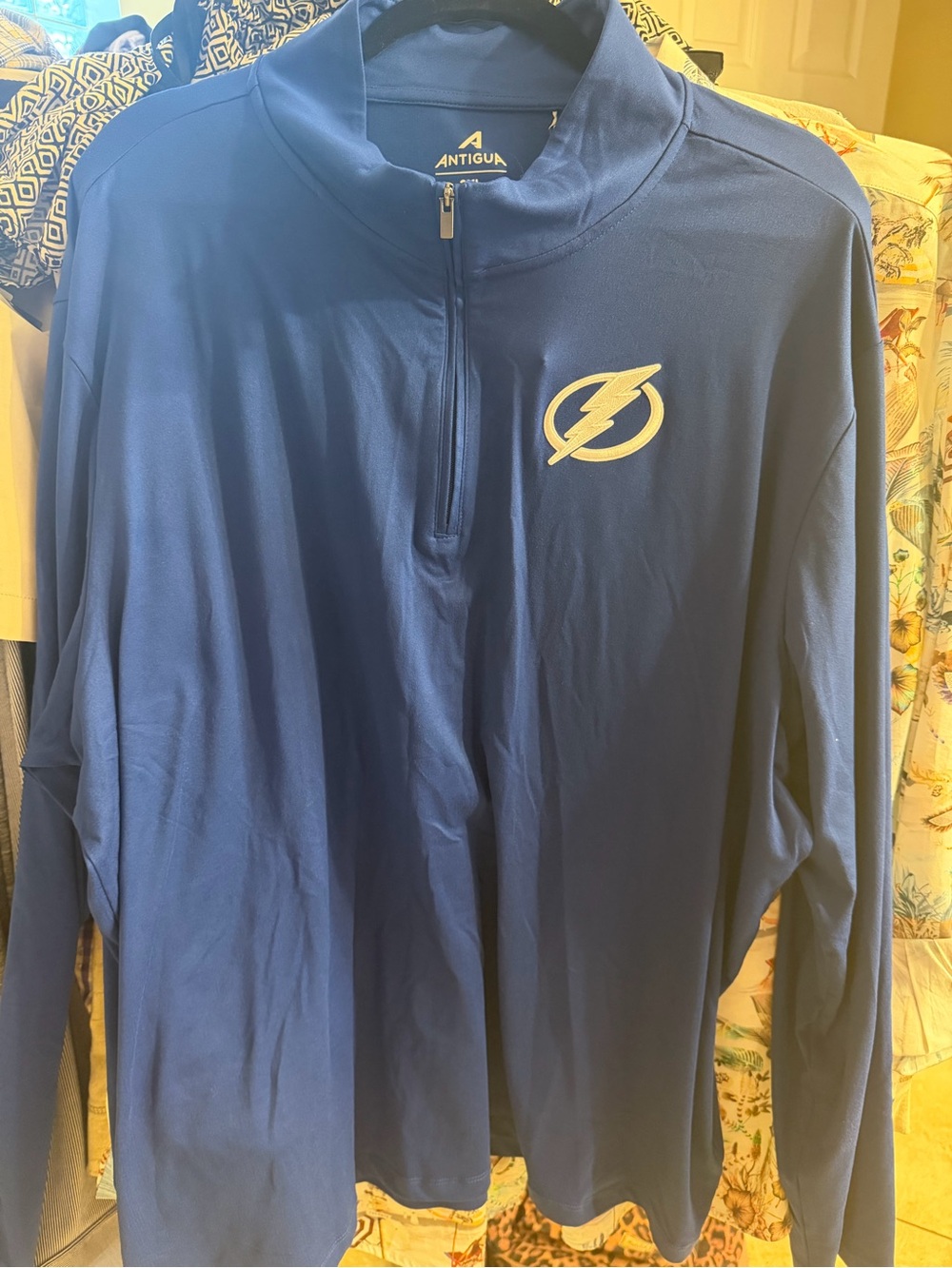 NWT Tampa Bay Lightning 1/4 Zip 💙⚡️